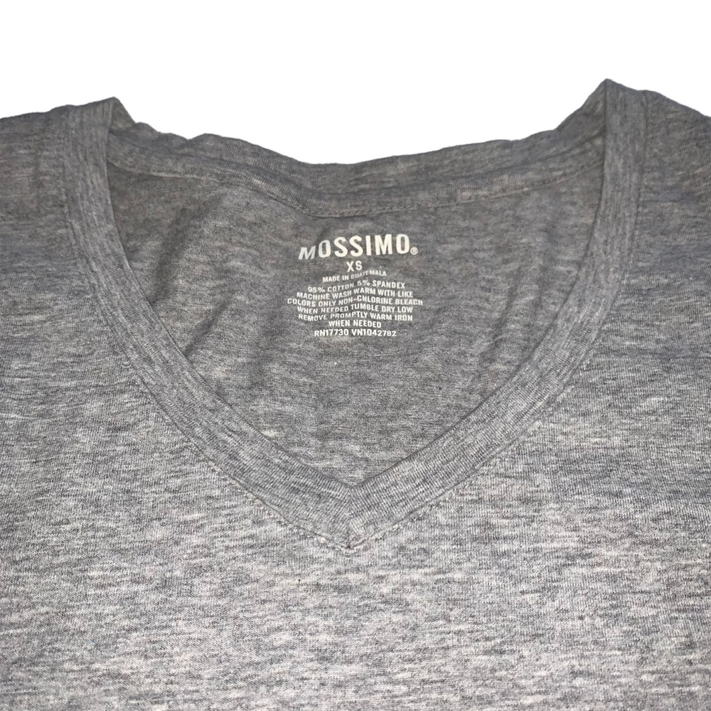 Great Bundle (3) Mossimo Bright V-Neck Basic T-Sh… - image 6